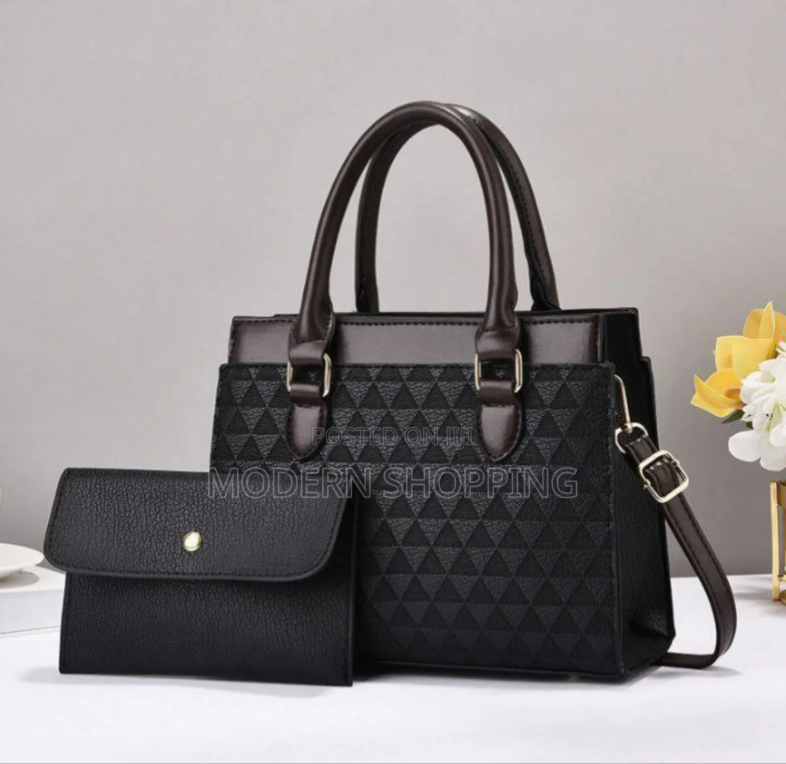 Ultimate Sophistication: Classic Handbag Design