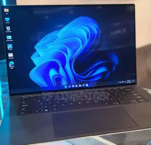 New Laptop Dell XPS 15 32GB Intel Core I7 SSD 512GB