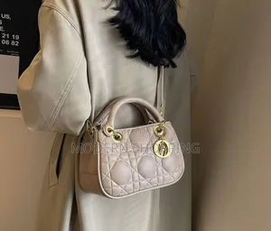 Photo - Glamorous Detail: Crystal Studded Shoulder Bag