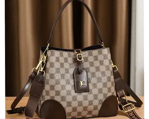 Photo - Stylish Handbag for Timeless Fashionistas