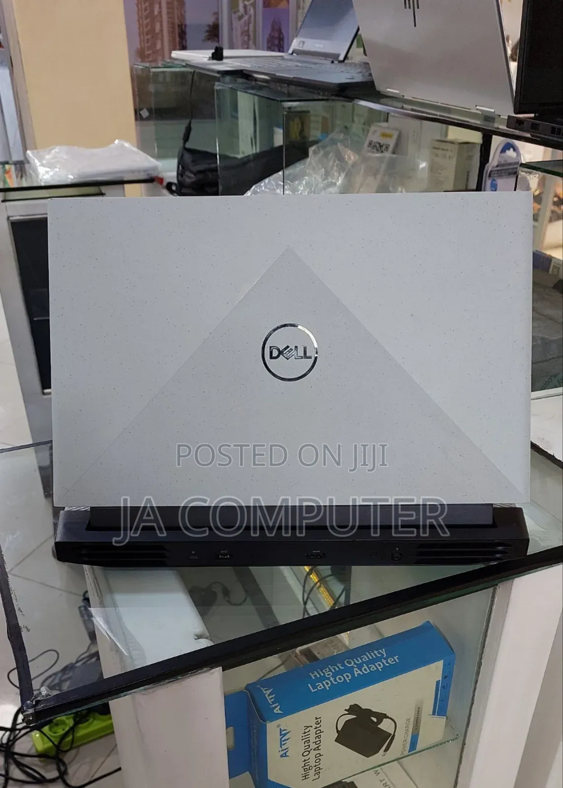 New Laptop Dell G15 5535 16GB AMD Ryzen 7 SSD 512GB