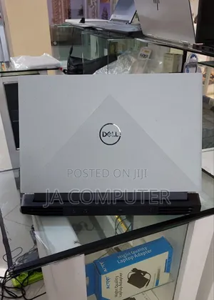 New Laptop Dell G15 5535 16GB AMD Ryzen 7 SSD 512GB