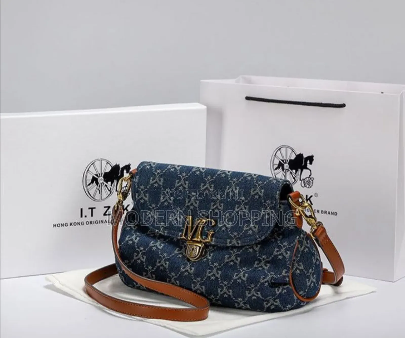 Luxury on the Go: Slimline Crossbody Bag