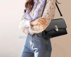 Luxury Women’S Handbag With Stunning Details