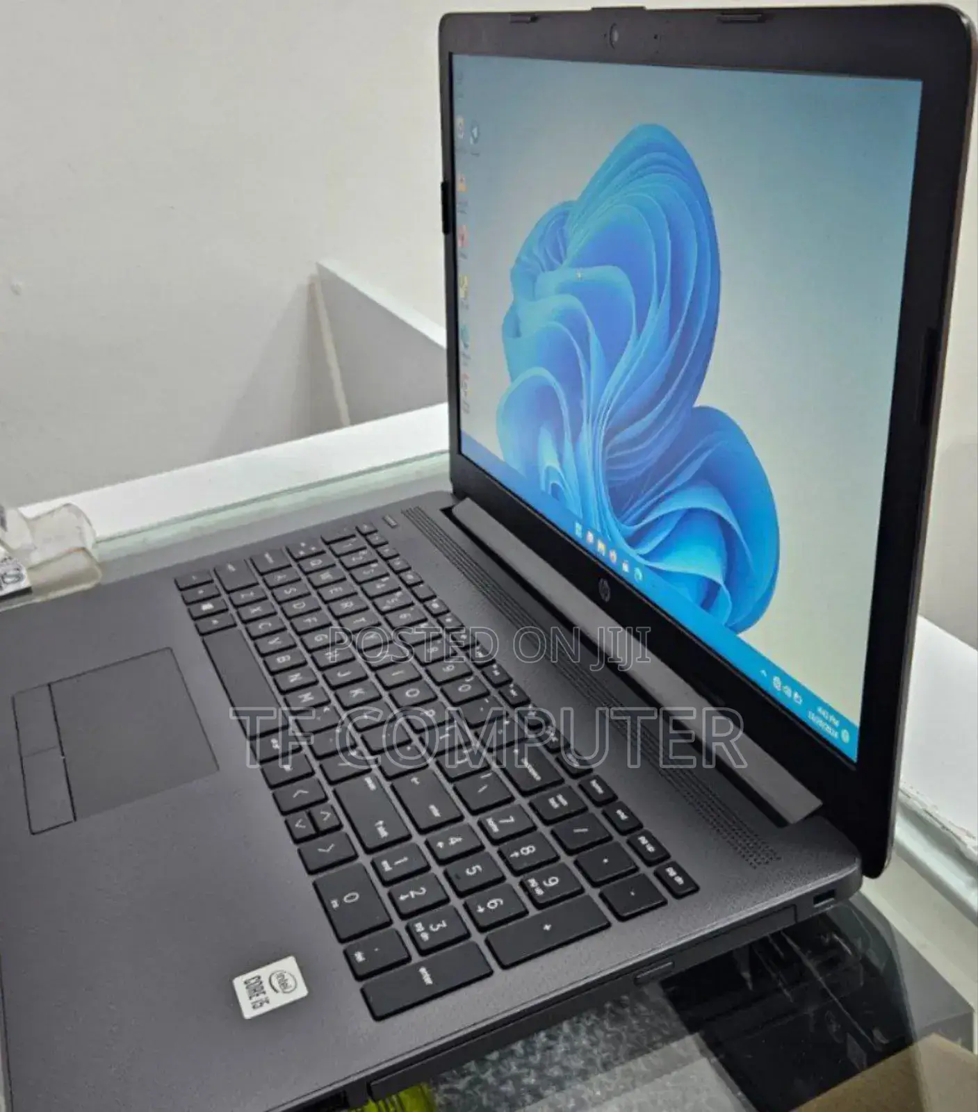 New Laptop HP 250 G8 8GB Intel Core I5 SSD 256GB