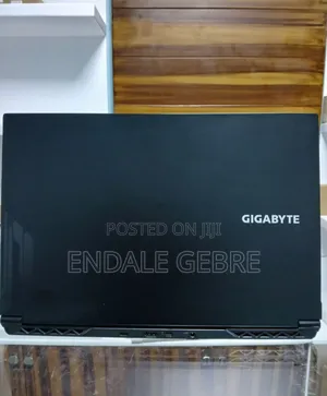New Laptop Gigabyte AERO 15 16GB Intel Core I7 SSD 1T