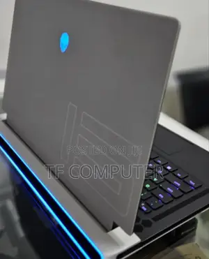 New Laptop Alienware M17x R2 32GB Intel Core I7 SSD 1T