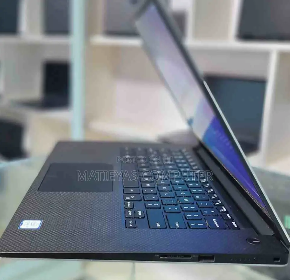 New Laptop Dell Precision 15 5510 16GB Intel Core I7 SSD 512GB