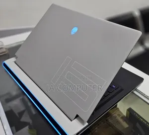 New Laptop Alienware M17x R2 32GB Intel Core I7 SSD 1T