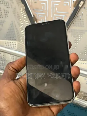 New Apple iPhone X 64 GB White