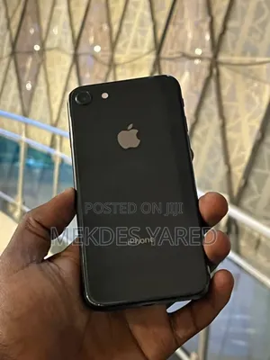 New Apple iPhone 8 64 GB Black