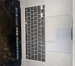 New Laptop Apple MacBook Pro 2019 32GB Intel Core I9 SSD 1T