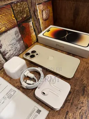Photo - New Apple iPhone 14 Pro Max 256 GB Gold