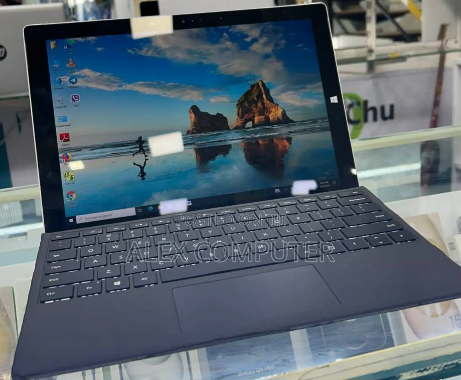 New Laptop Microsoft Surface 8GB Intel Core I5 SSD 256GB