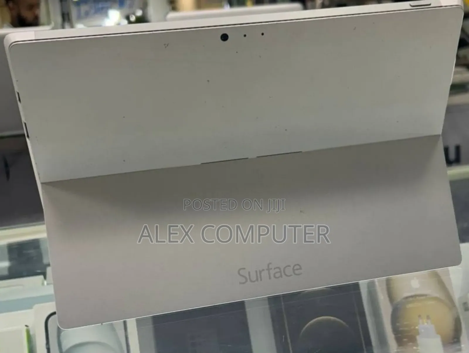 New Laptop Microsoft Surface 8GB Intel Core I5 SSD 256GB