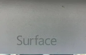 New Laptop Microsoft Surface 8GB Intel Core I5 SSD 256GB