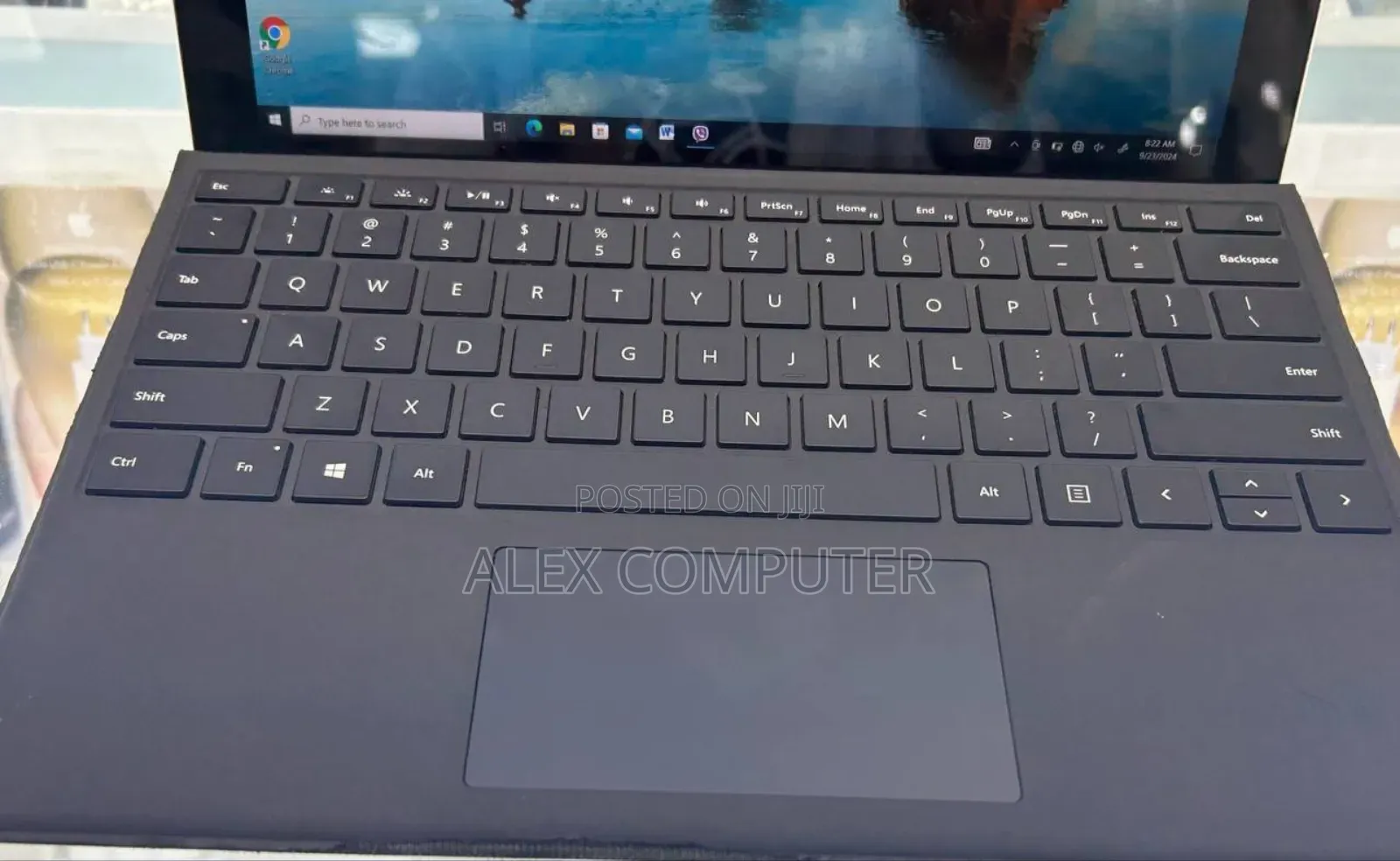 New Laptop Microsoft Surface 8GB Intel Core I5 SSD 256GB