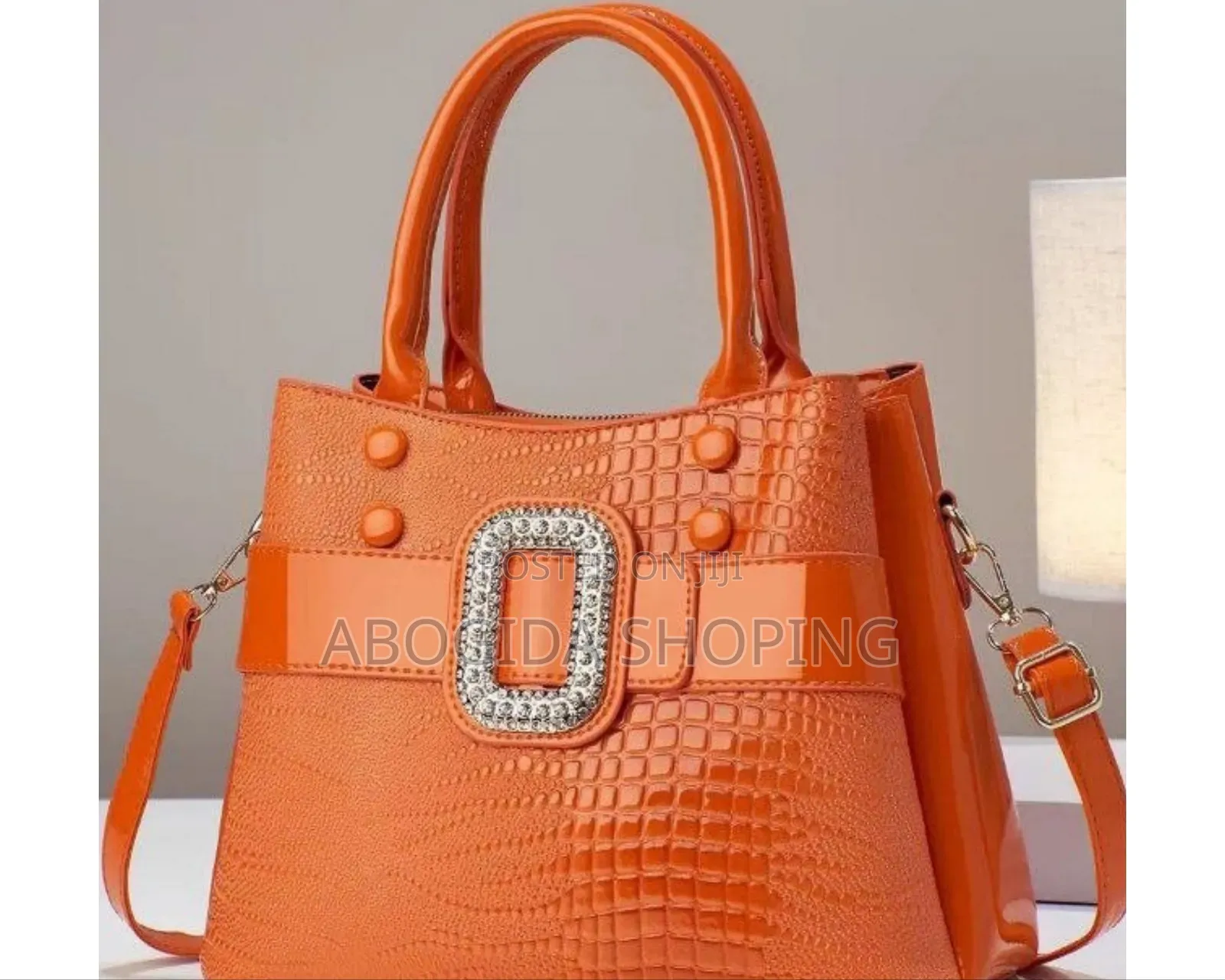 Luxury Handbag That Redefines Glamour