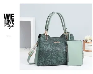 Luxury Women’S Handbag With Timeless Charm