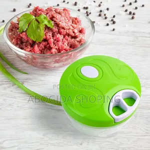 Photo - Kitchen Helper for Garlic Chopping and Mincing