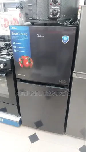 Photo - Midea Brand 204L 2 Door Top Mounted Fridge Mdrt307mtb28-Sg