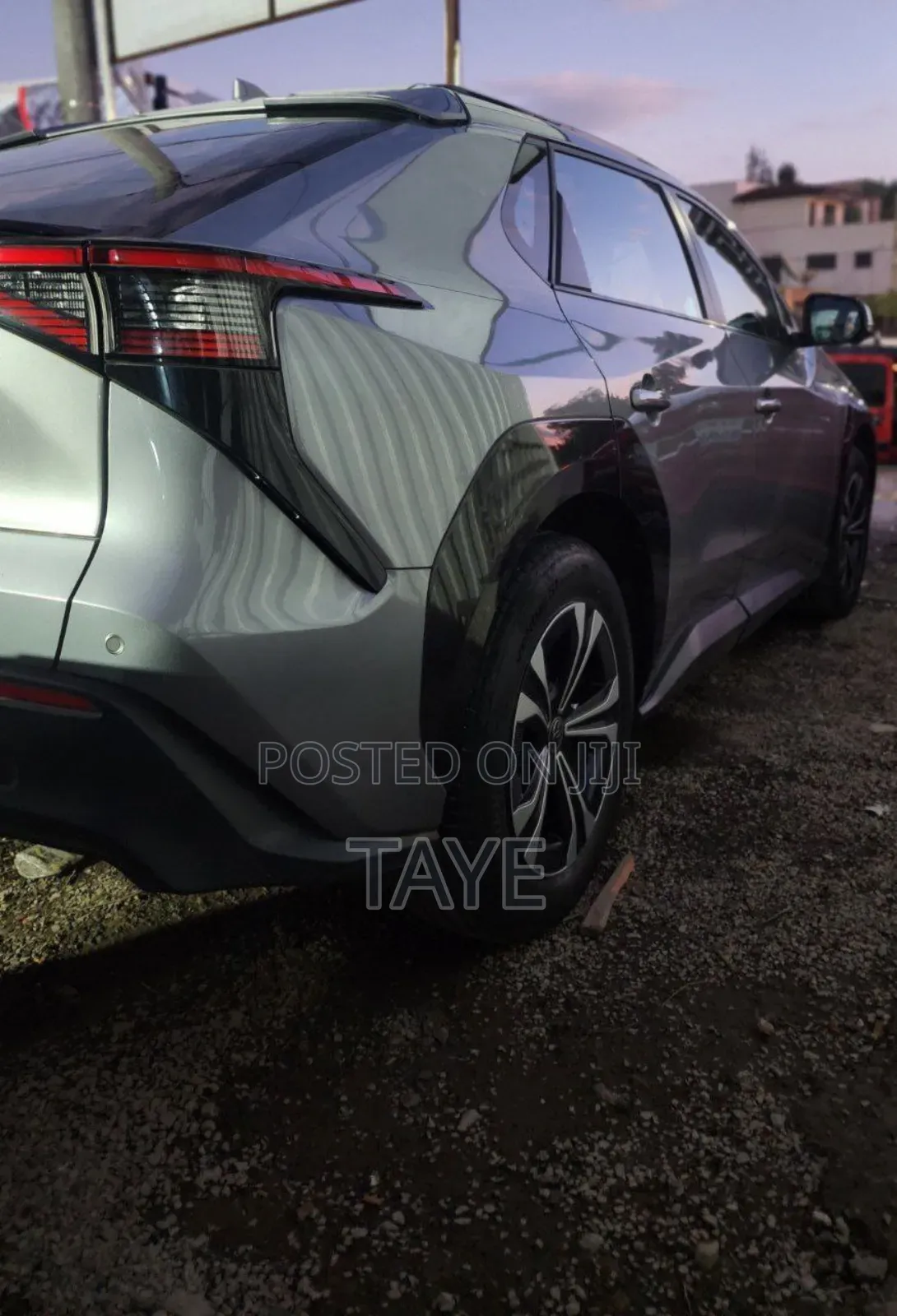 Toyota bZ4X 2023 Silver