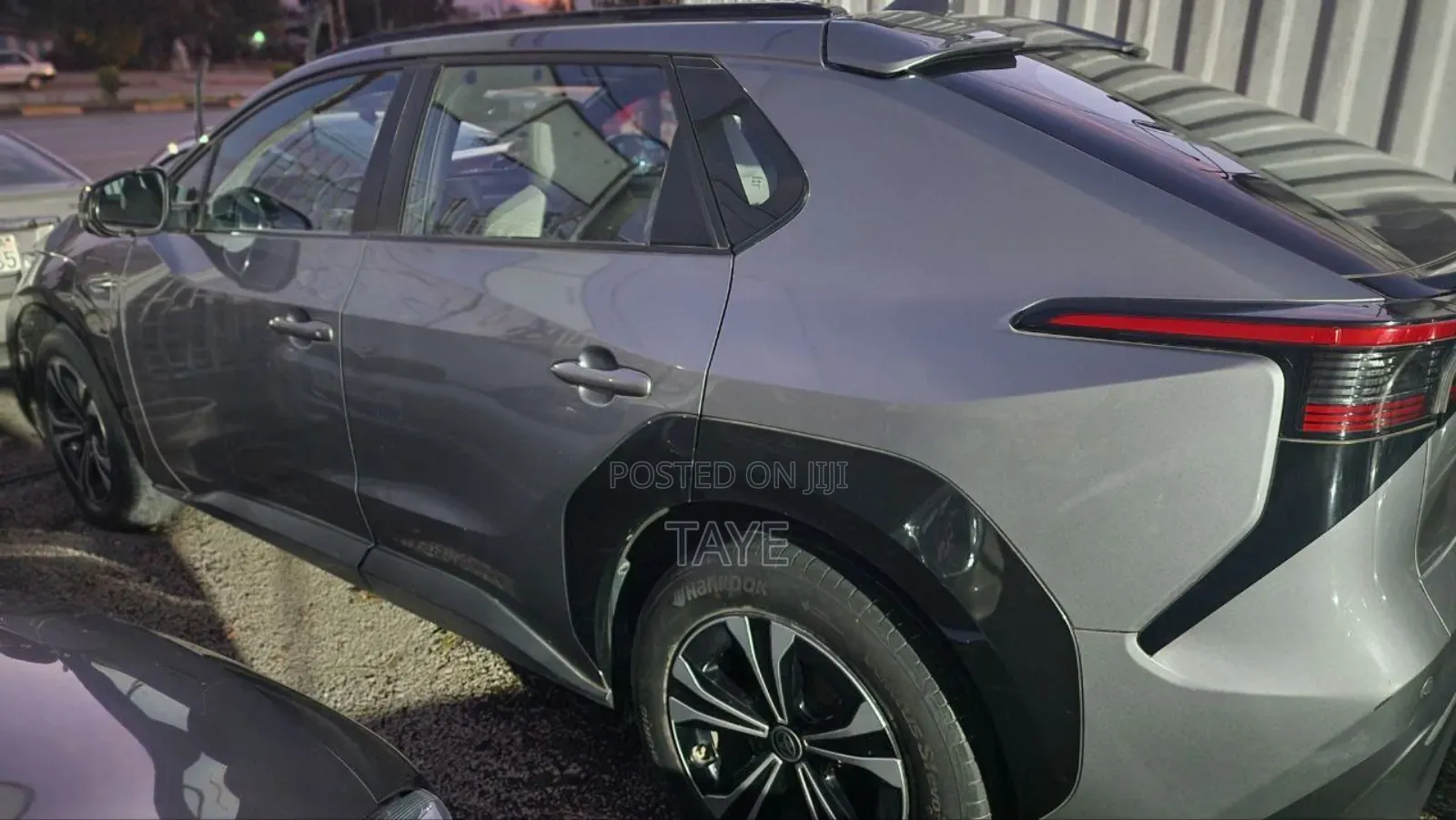 Toyota bZ4X 2023 Silver