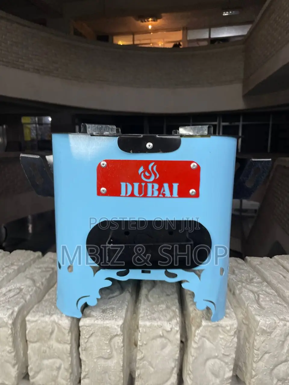 Dubai የሳሎ ምድጃዎች