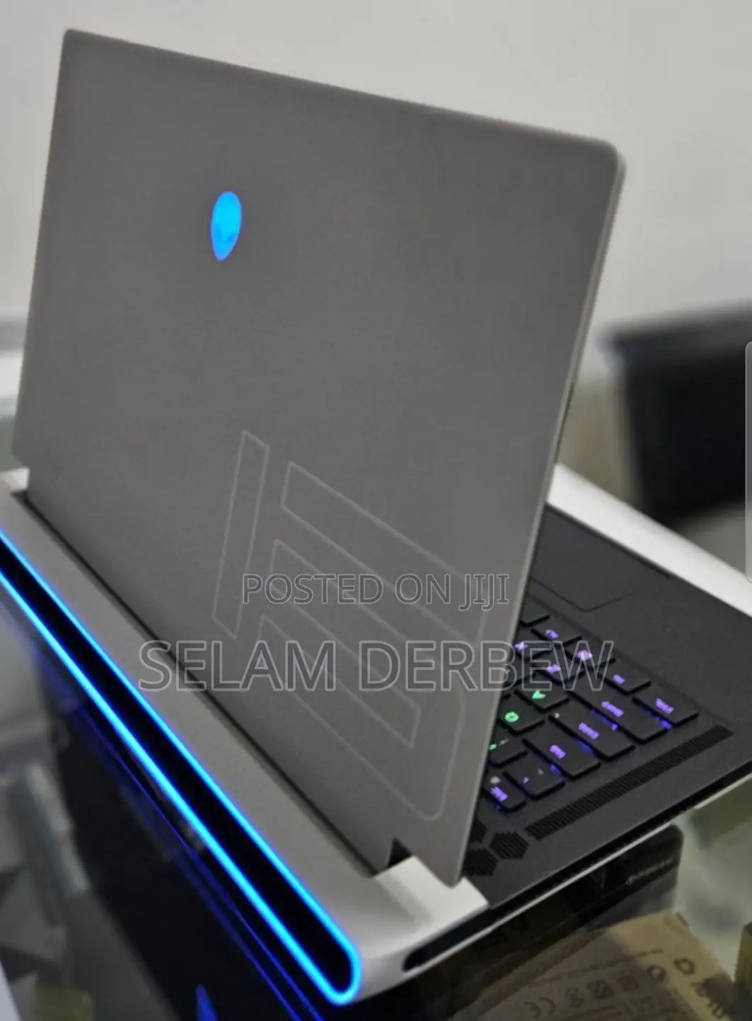 New Laptop Alienware M17x R2 32GB Intel Core I7 SSD 1T