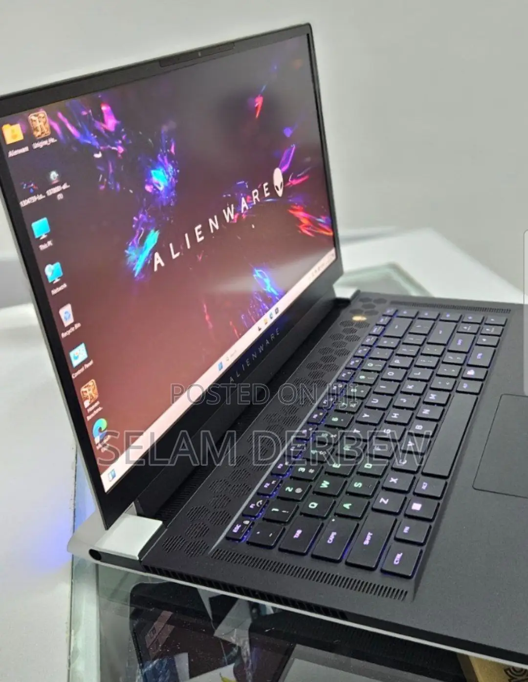 New Laptop Alienware M17x R2 32GB Intel Core I7 SSD 1T