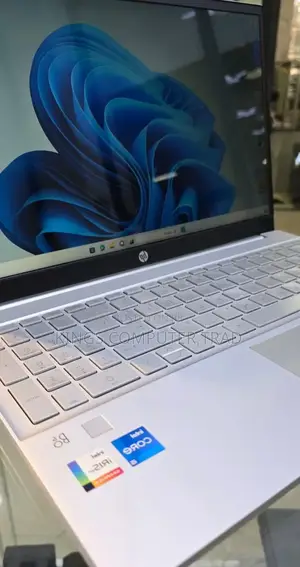 New Laptop HP Pavilion 13z 16GB Intel Core I5 SSD 512GB