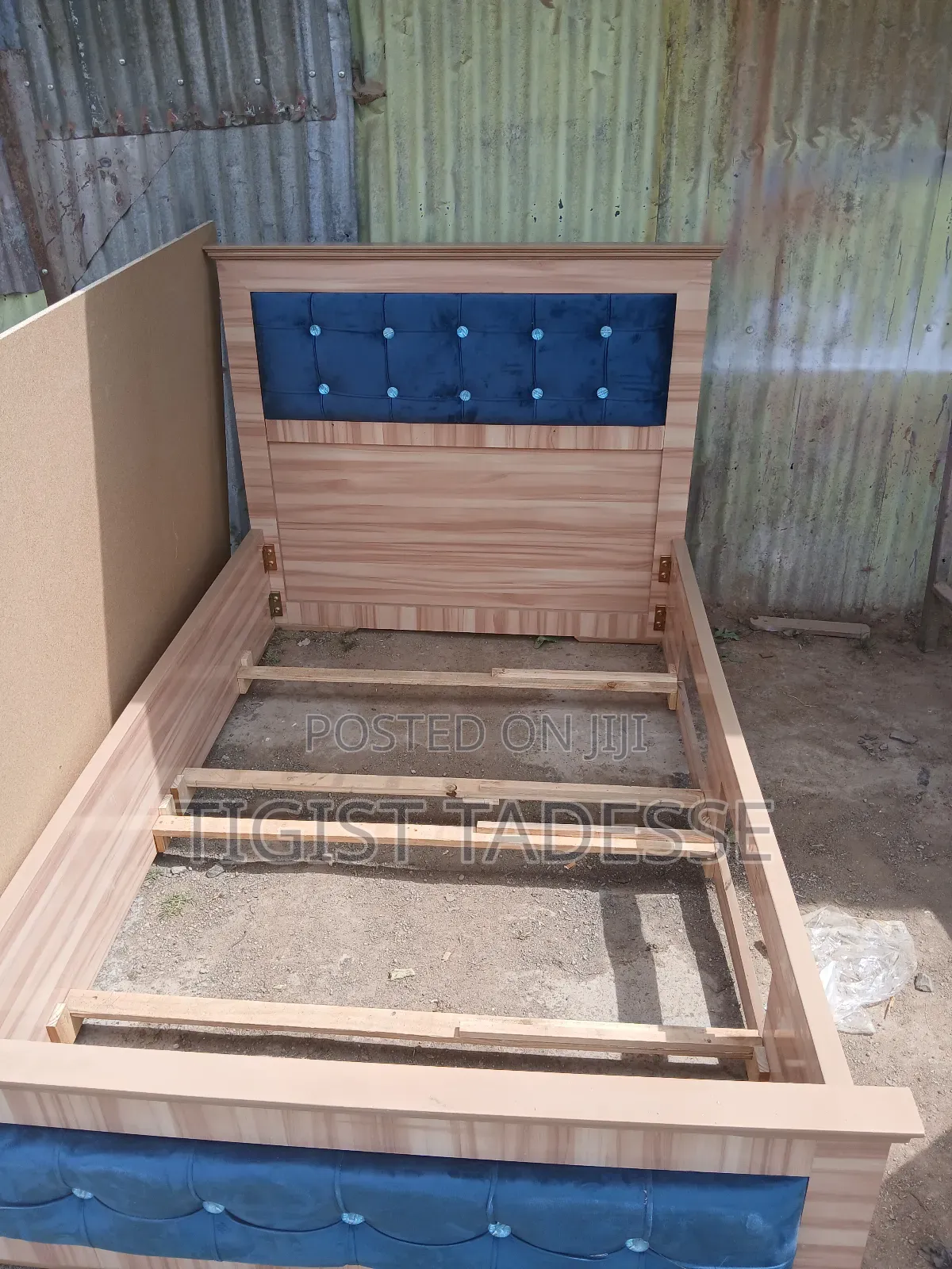 Bed 120cm ከ መሳቢያ ጋር