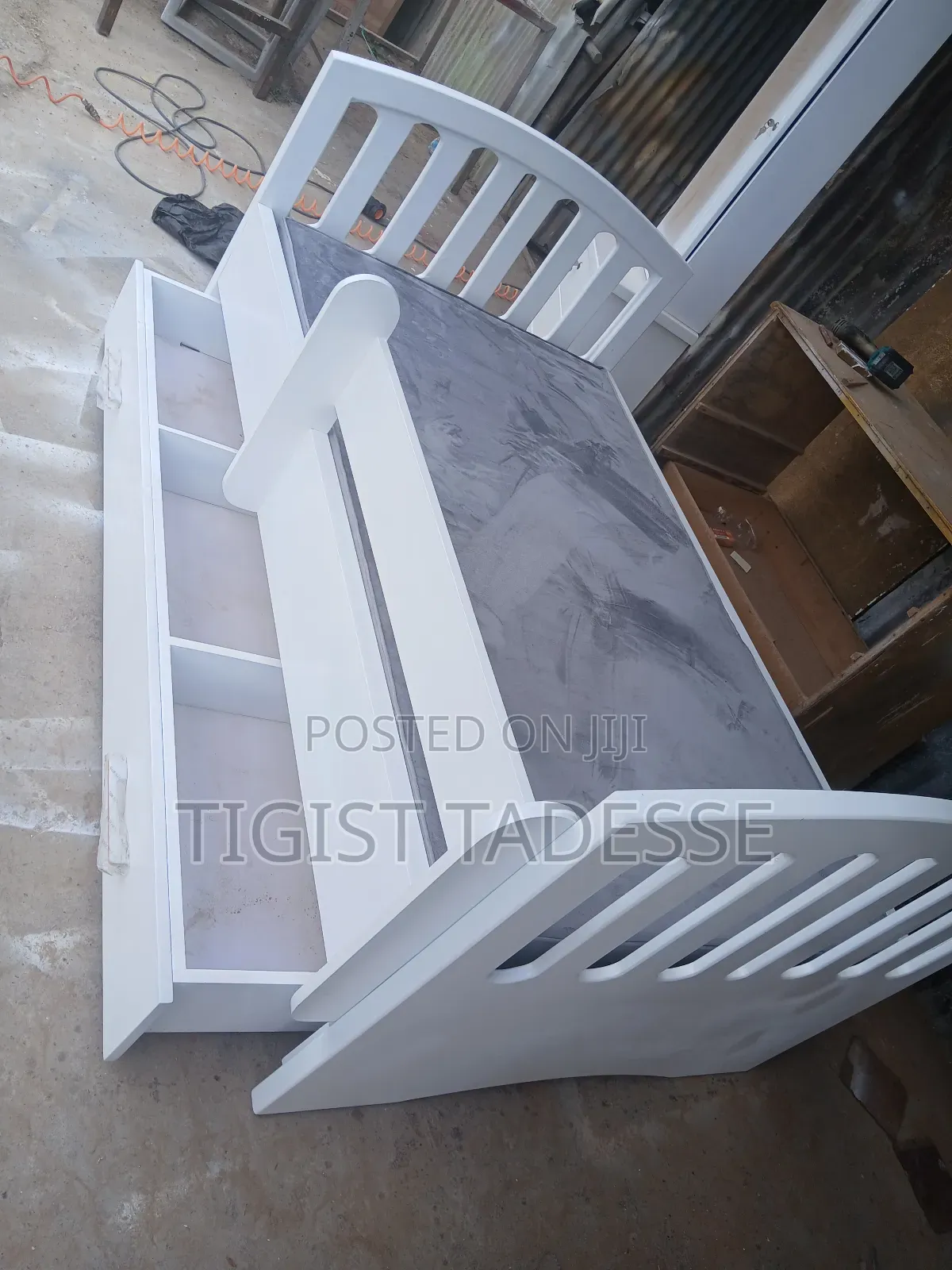 የልጆች አልጋ ፅድት ብሎ የተሠራ 100*170cm