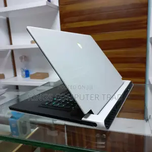 New Laptop Alienware M17x R2 16GB Intel Core I7 SSD 512GB