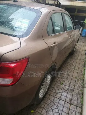 Photo - Suzuki Dzire 2021 Gold