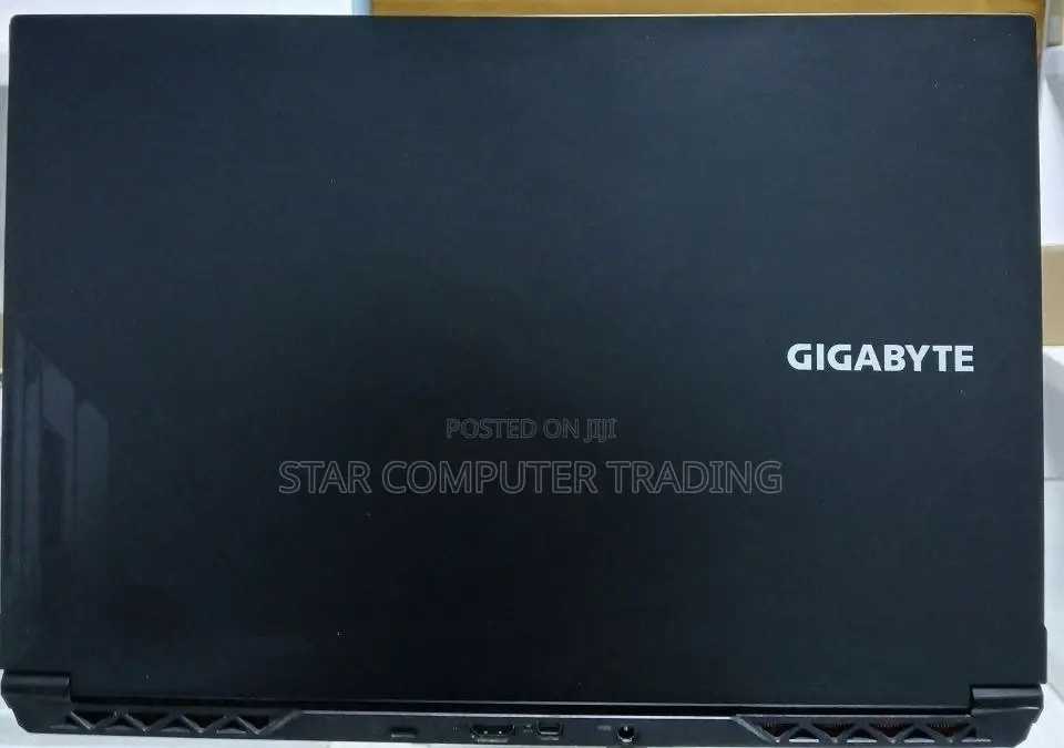 New Laptop Gigabyte AORUS 15G 16GB Intel Core I7 SSD 1T