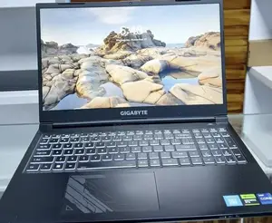 New Laptop Gigabyte AORUS 15G 16GB Intel Core I7 SSD 1T