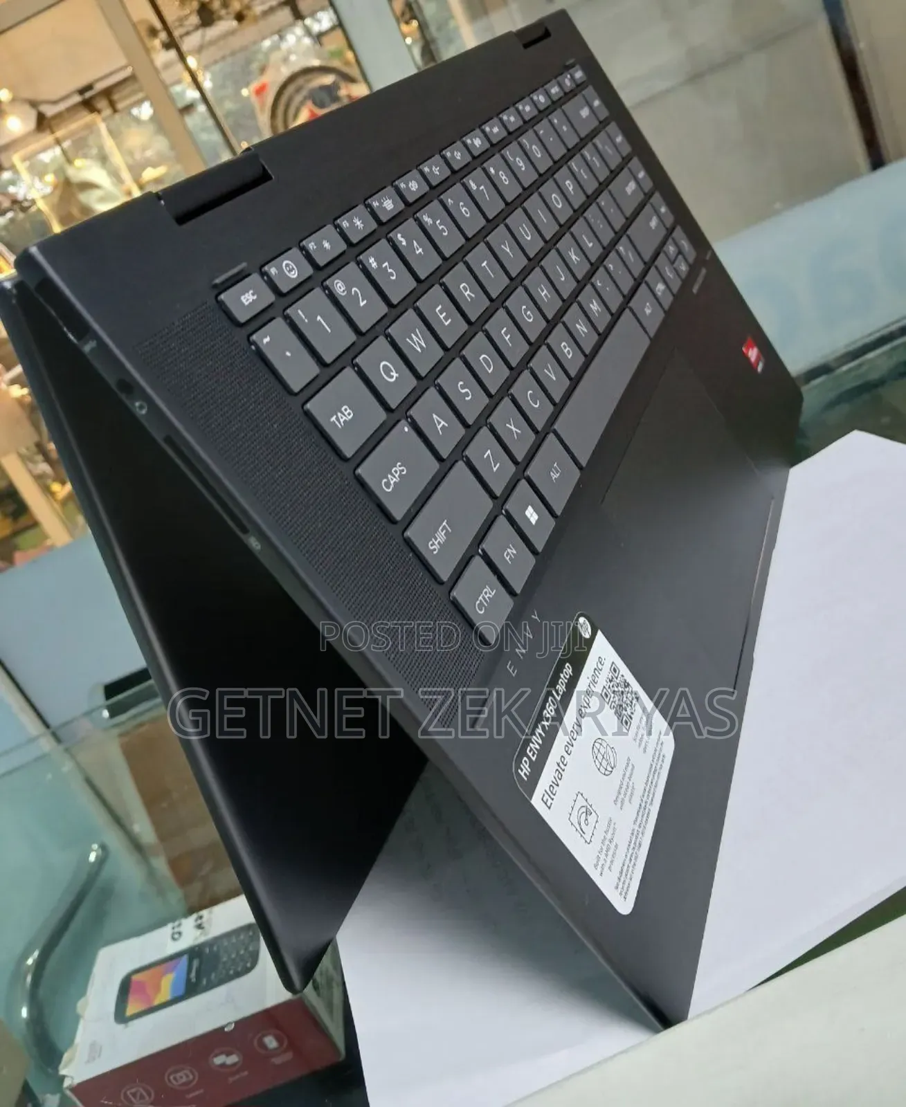 New Laptop HP Envy X360 8GB AMD Ryzen 5 SSD 512GB