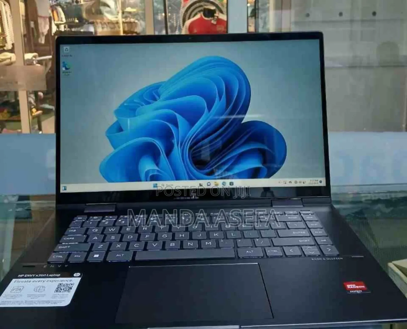 New Laptop HP Envy X360 8GB AMD Ryzen 5 SSD 512GB