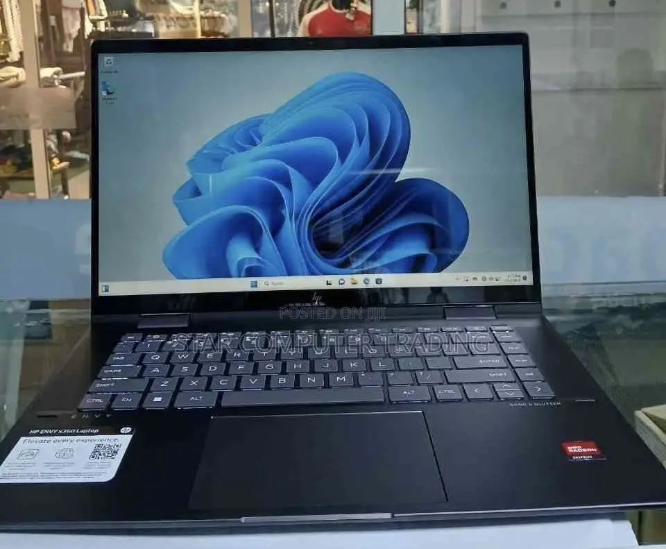 New Laptop HP Envy X360 8GB AMD Ryzen 5 SSD 512GB