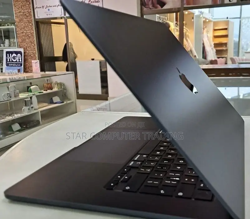 New Laptop Apple MacBook Air 2023 M2 8GB Apple M2 SSD 512GB