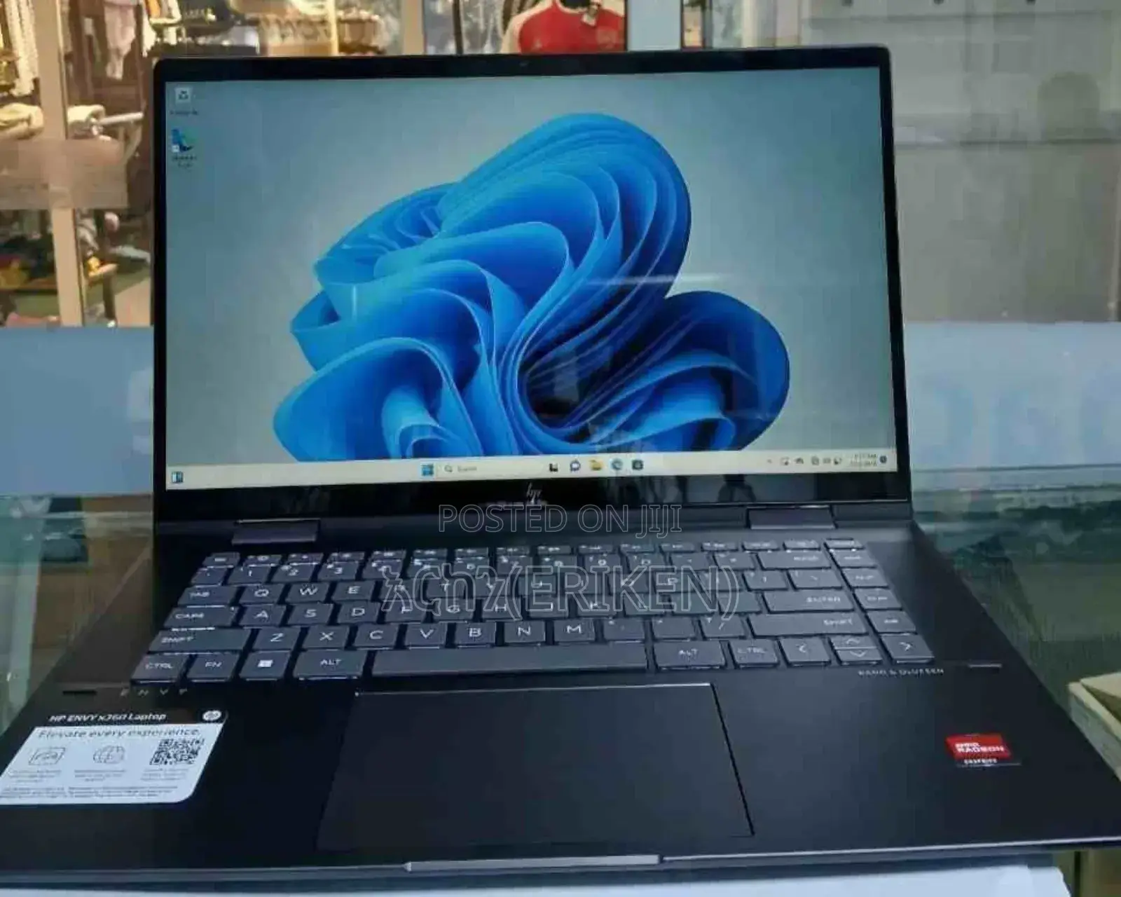 New Laptop HP Envy X360 8GB AMD Ryzen 5 SSD 512GB