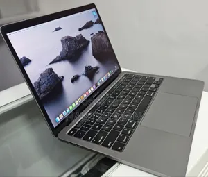 New Laptop Apple MacBook Pro 2019 8GB Intel Core I5 SSD 256GB