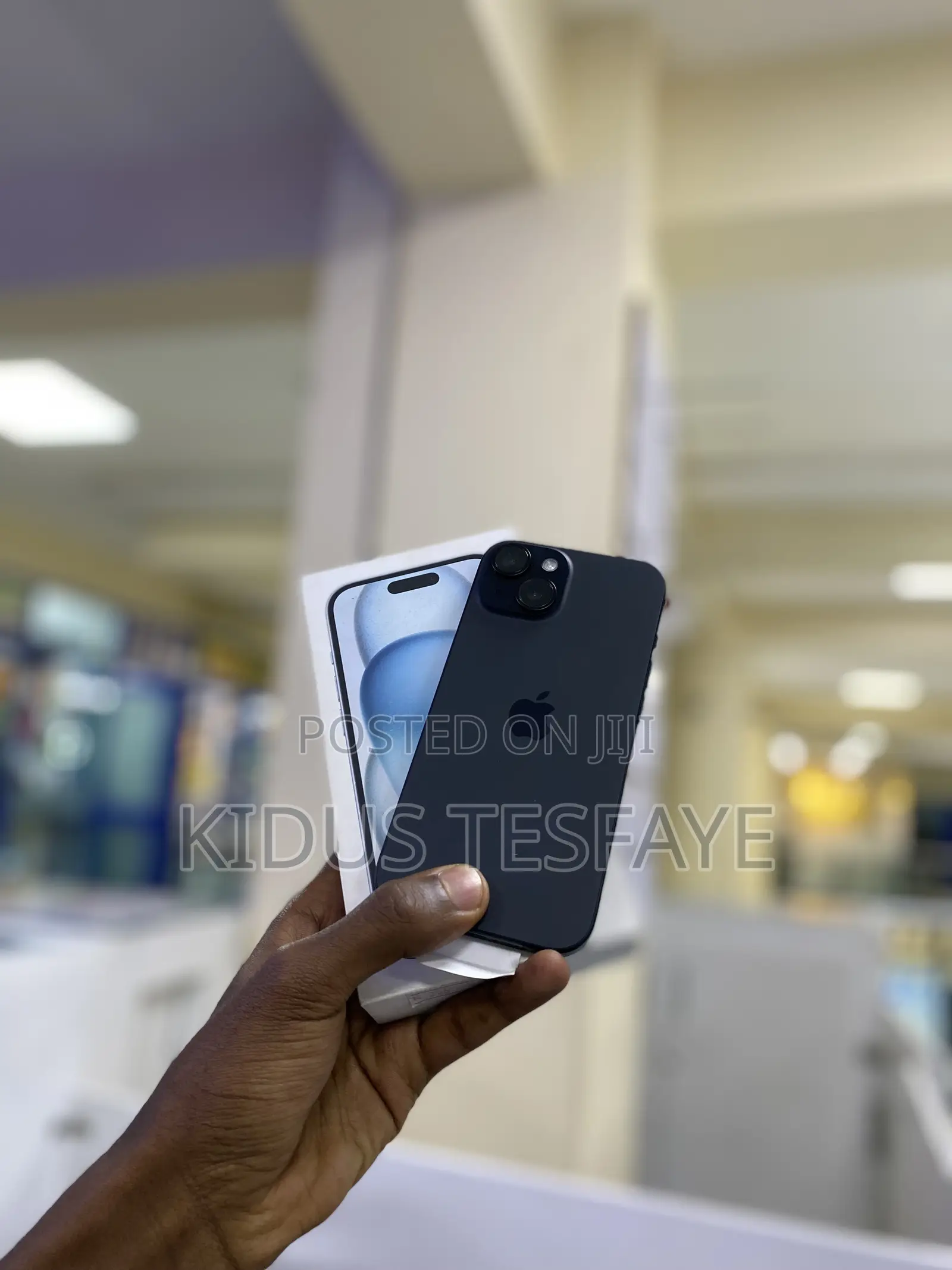 New Apple iPhone 15 128 GB Black