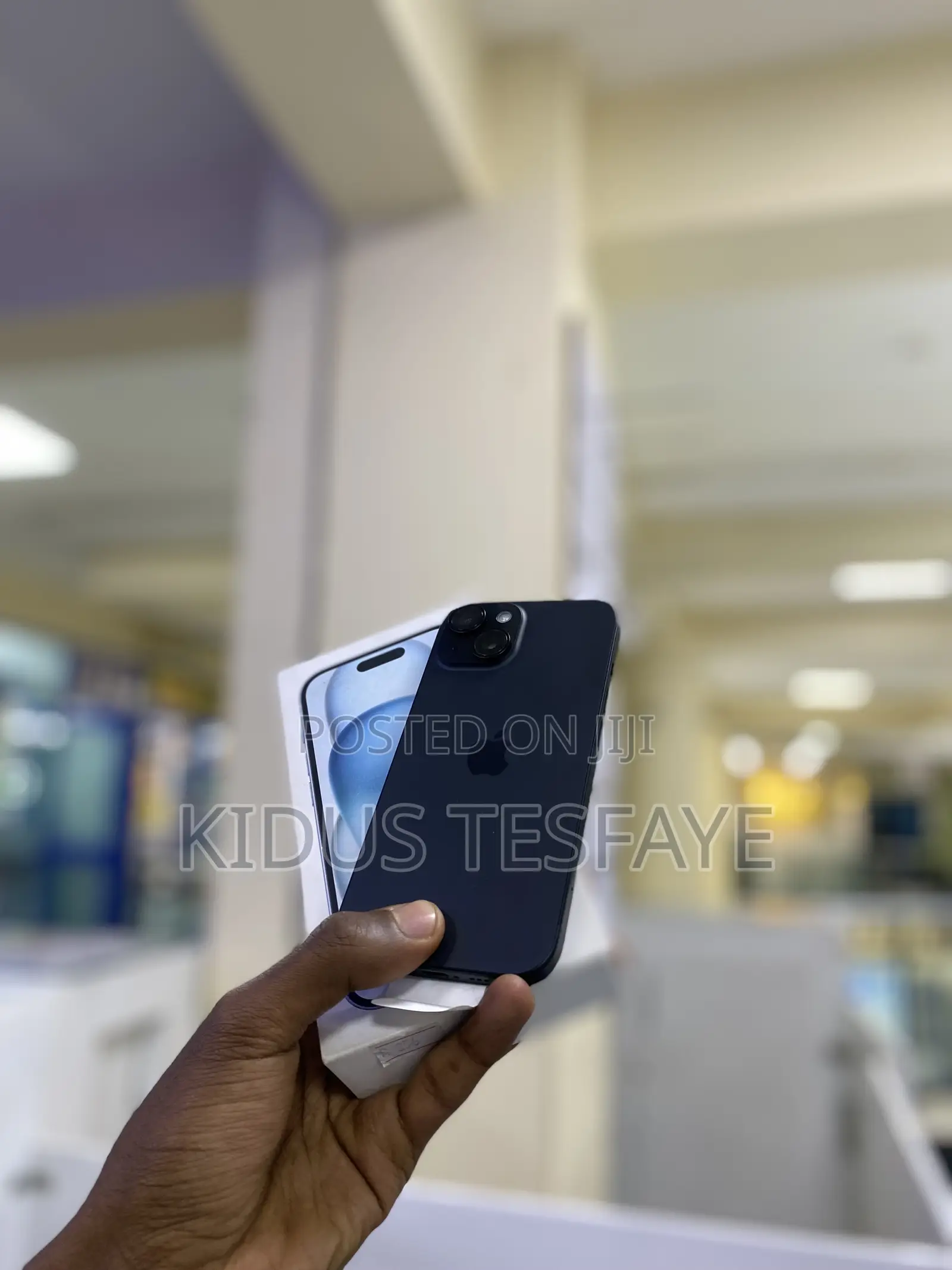 New Apple iPhone 15 128 GB Black