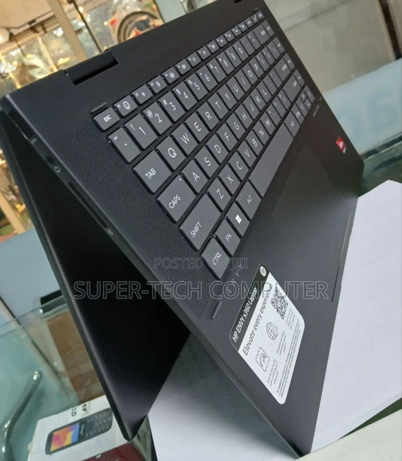 New Laptop HP Envy X360 8GB AMD Ryzen 5 SSD 512GB