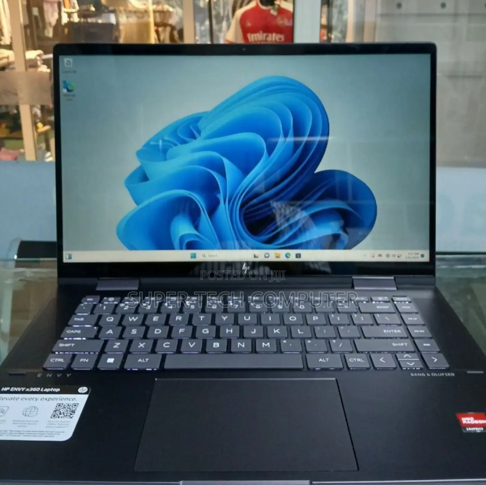 New Laptop HP Envy X360 8GB AMD Ryzen 5 SSD 512GB