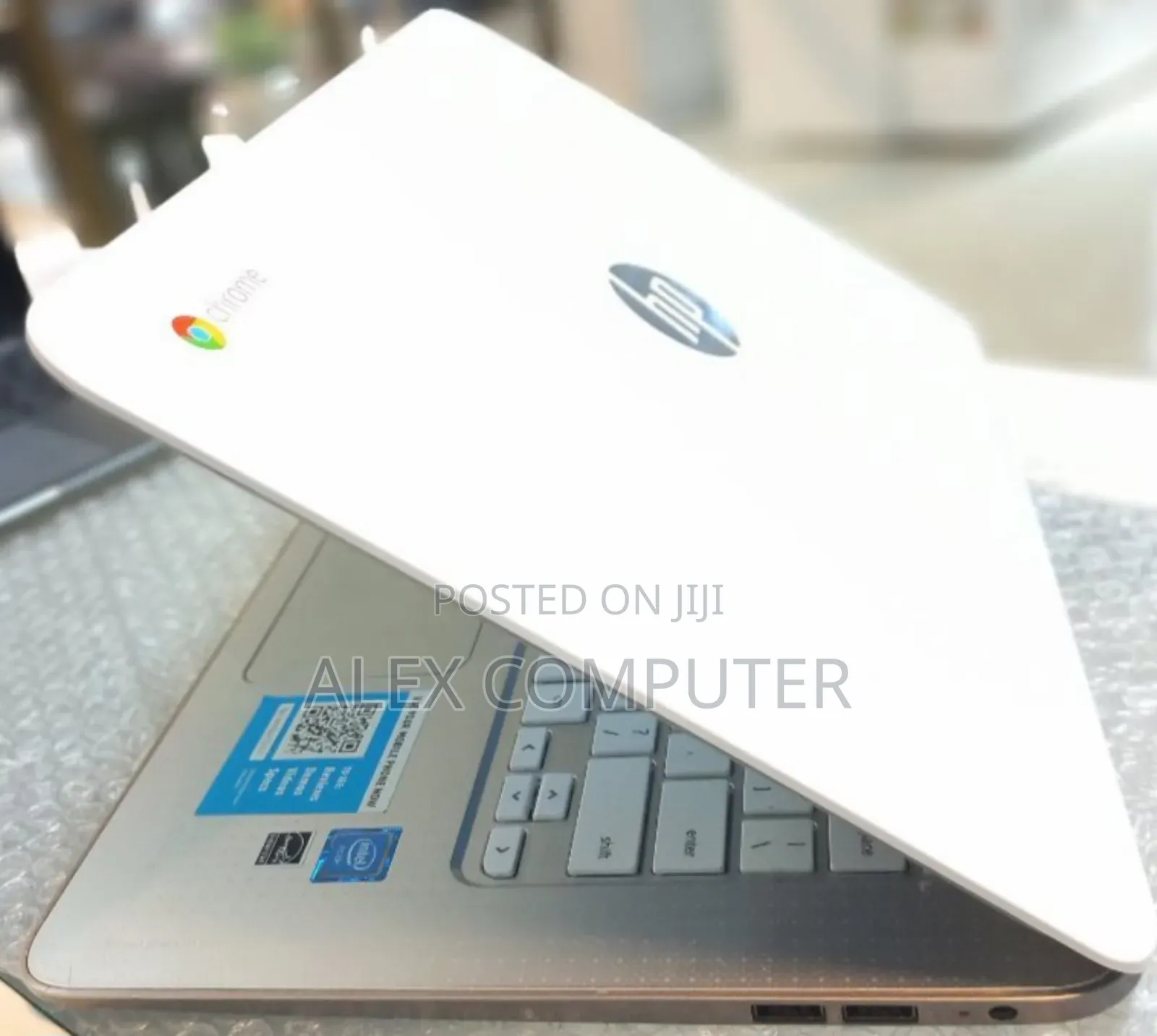 New Laptop HP Chromebook 2GB Intel Pentium SSD 16 GB