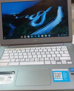 New Laptop HP 2GB Intel Xeon SSD 16 GB