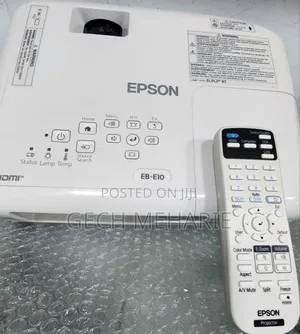 Brand New EPSON Projector Wi8